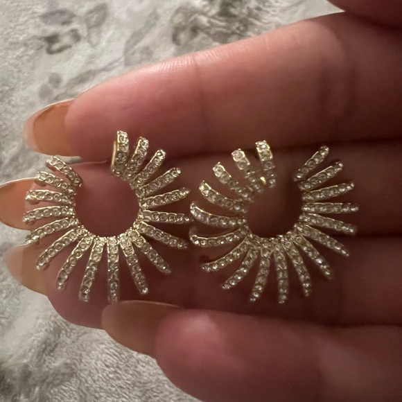 Saks Fifth Avenue Gold Radiant Burst Earrings - Picture 1 of 3
